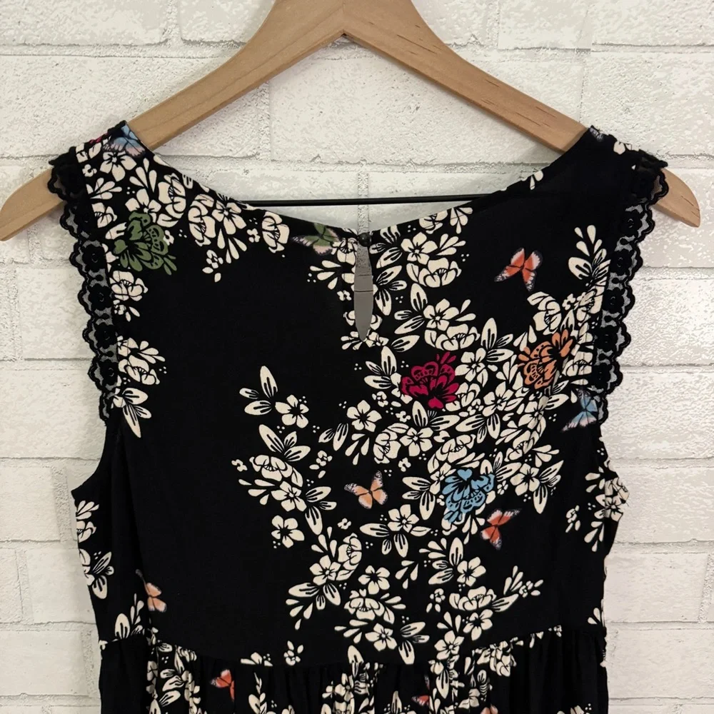 LC LAUREN CONRAD Black Hi-Low Flowered Babydoll Sleeveless Top - Picture 8 of 10